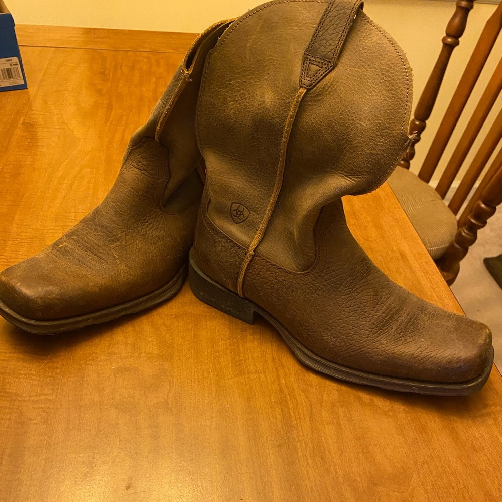 Ariat men’s boots brown size 11 D